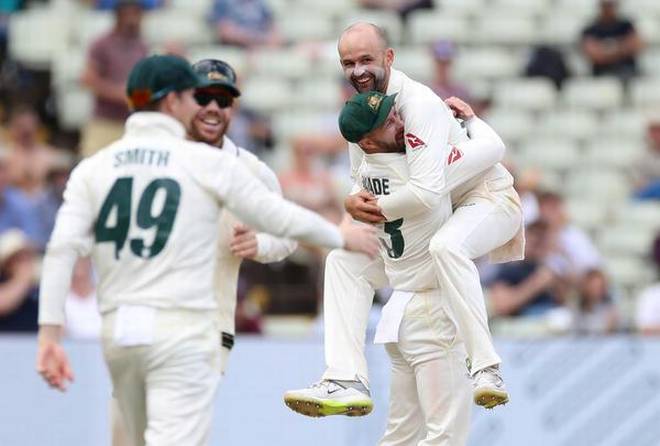 Nathan Llyon stars as Australia win first test by 251 runs