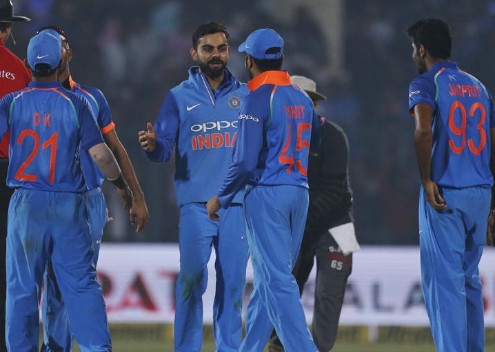 India beat New Zealand in a thriller to win series 2-1