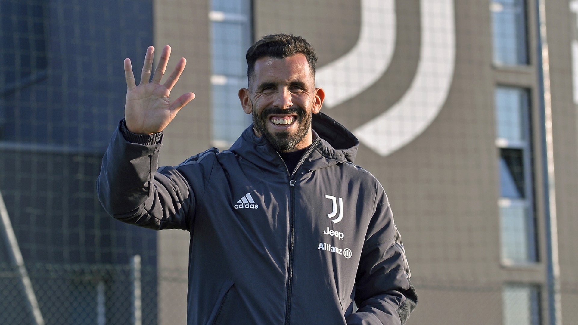 Tevez to start his coaching career with Rosario