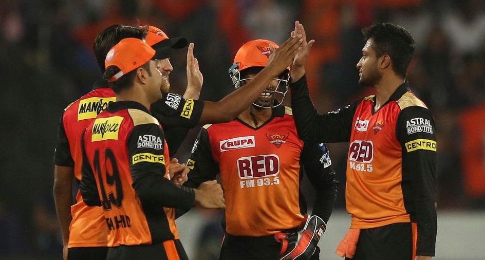 Sunrisers beat Mumbai in a nail biting finish