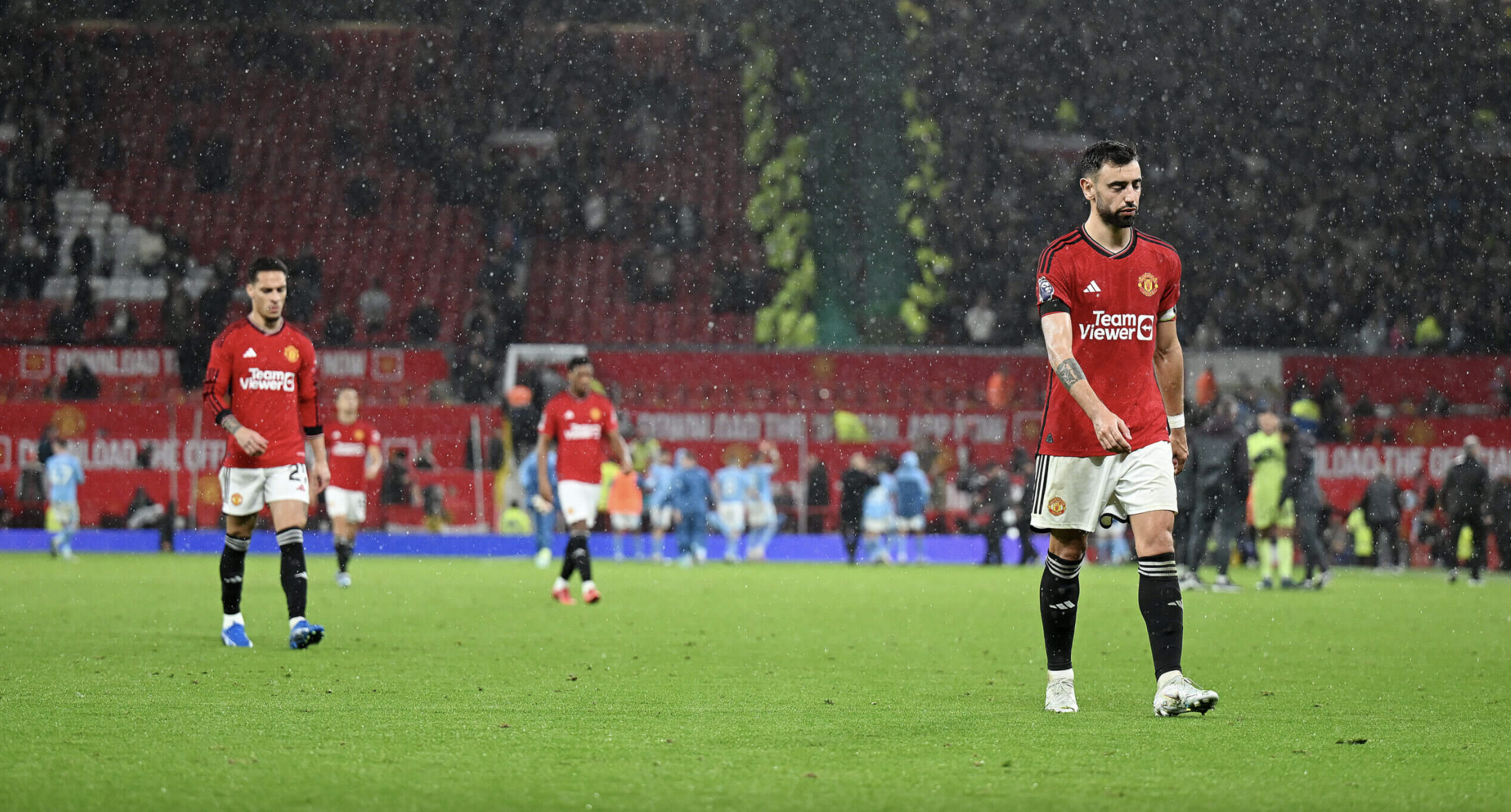 The Downfall of Manchester United: What Went Wrong for the Red Devils?